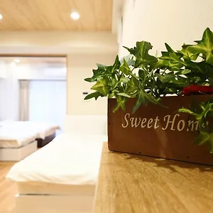 Mezon Akihabara Aparthotel